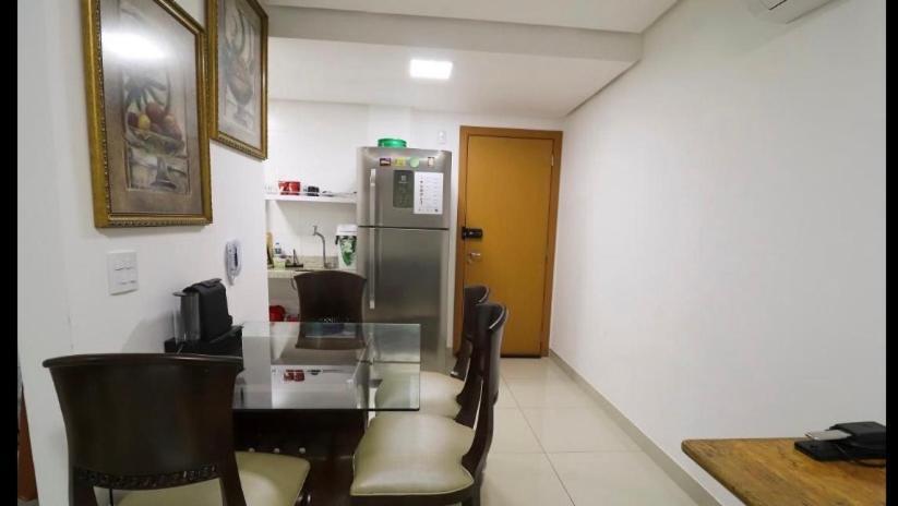 Lounge 22 Com Cafe Da Manha Ou Almoco! Apartment Goiania Bagian luar foto