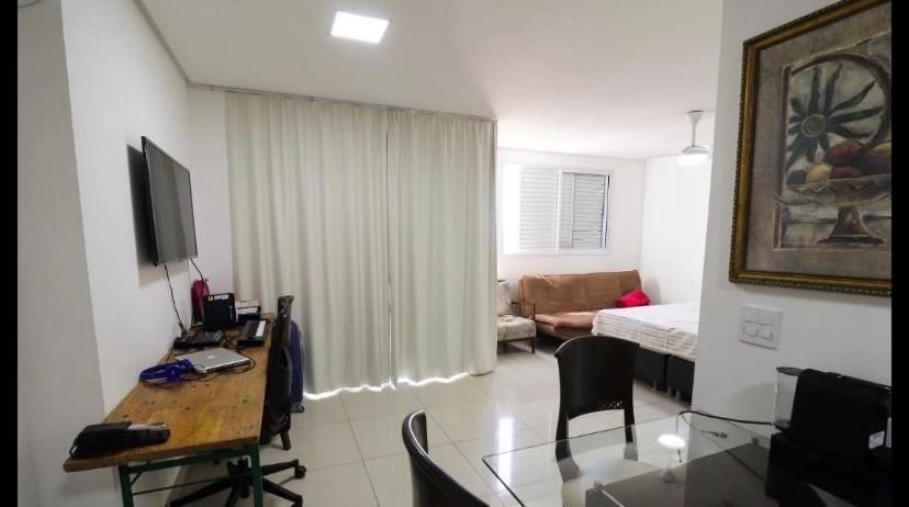 Lounge 22 Com Cafe Da Manha Ou Almoco! Apartment Goiania Bagian luar foto